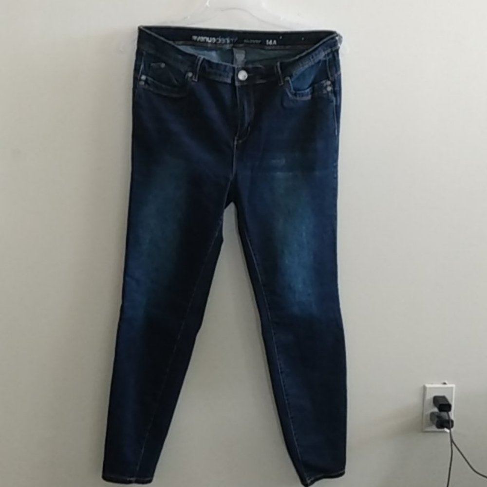 3 Pairs of Women's Jeans